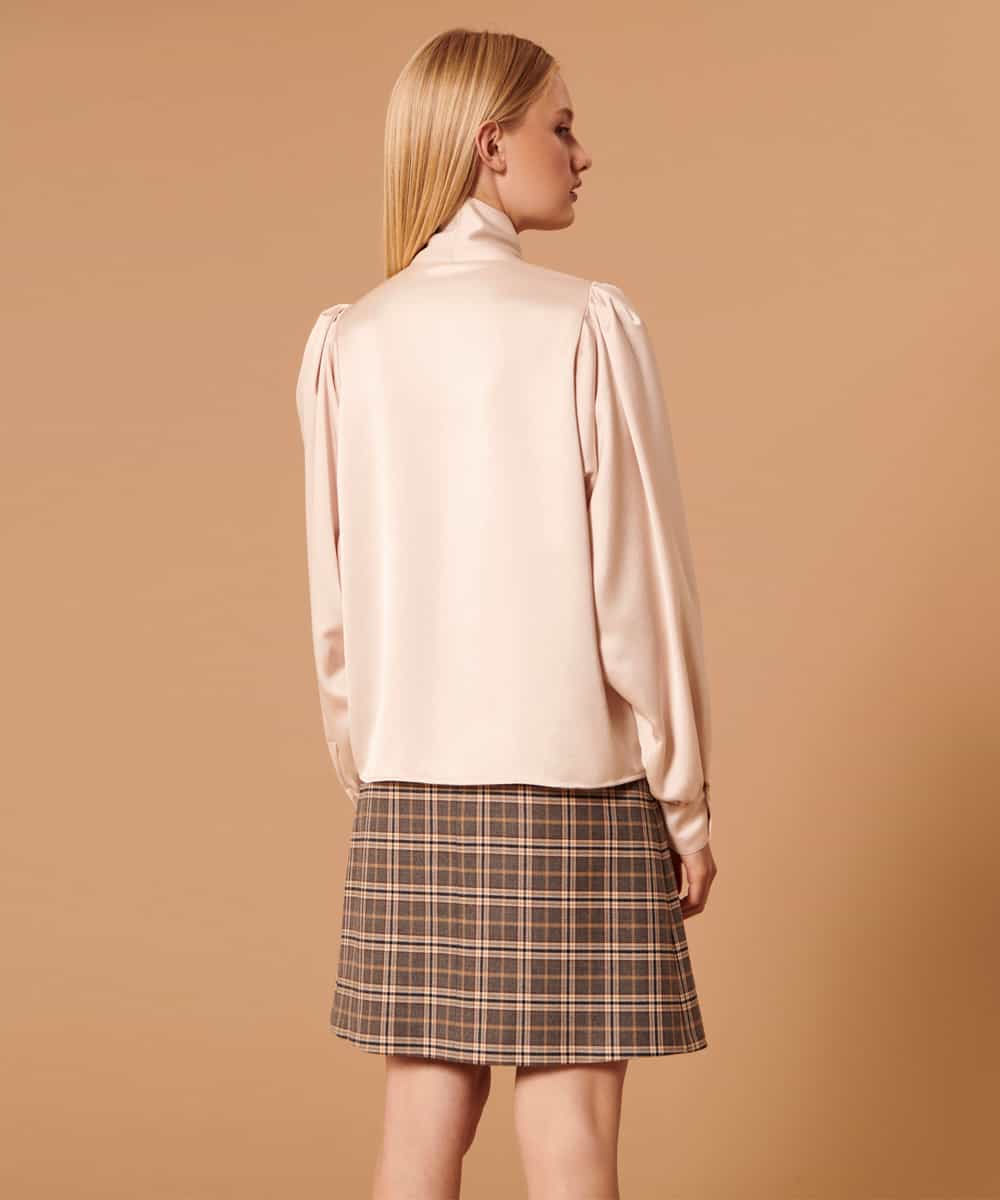 VZBAX08340 TARA JARMON(タラ ジャーモン) 【メディア着用】Fluid satin blouse ピンクベージュ