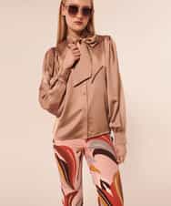 VZBAX08340 TARA JARMON(タラ ジャーモン) 【メディア着用】Fluid satin blouse ライトブラウン