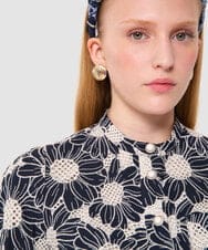 VZBGA22360 TARA JARMON(タラ ジャーモン) フレンチエンブロイダリーブラウス ミッドナイトブルー