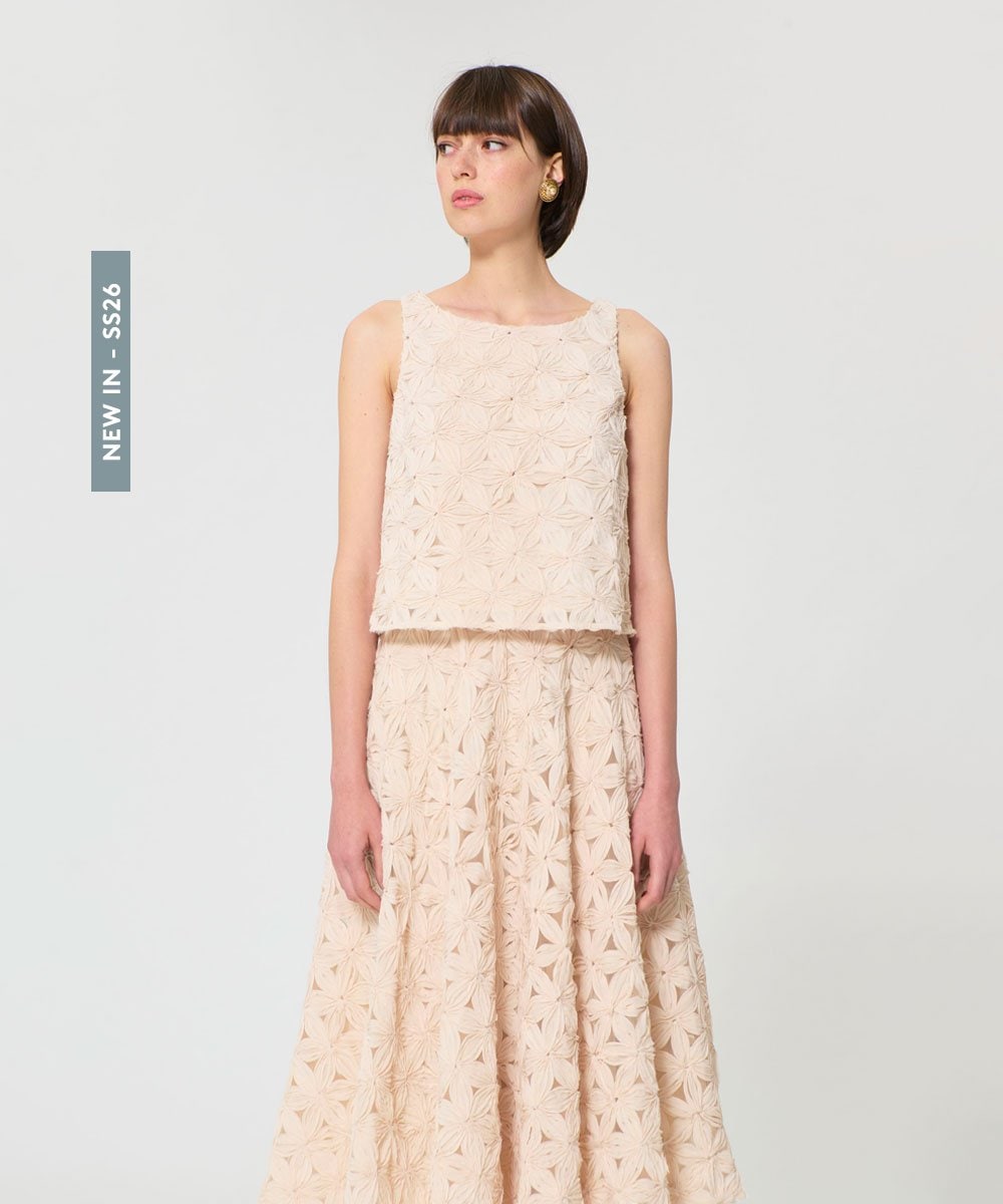 VZBGD03480 TARA JARMON(タラ ジャーモン) フラワーチュールブラウス ベージュ