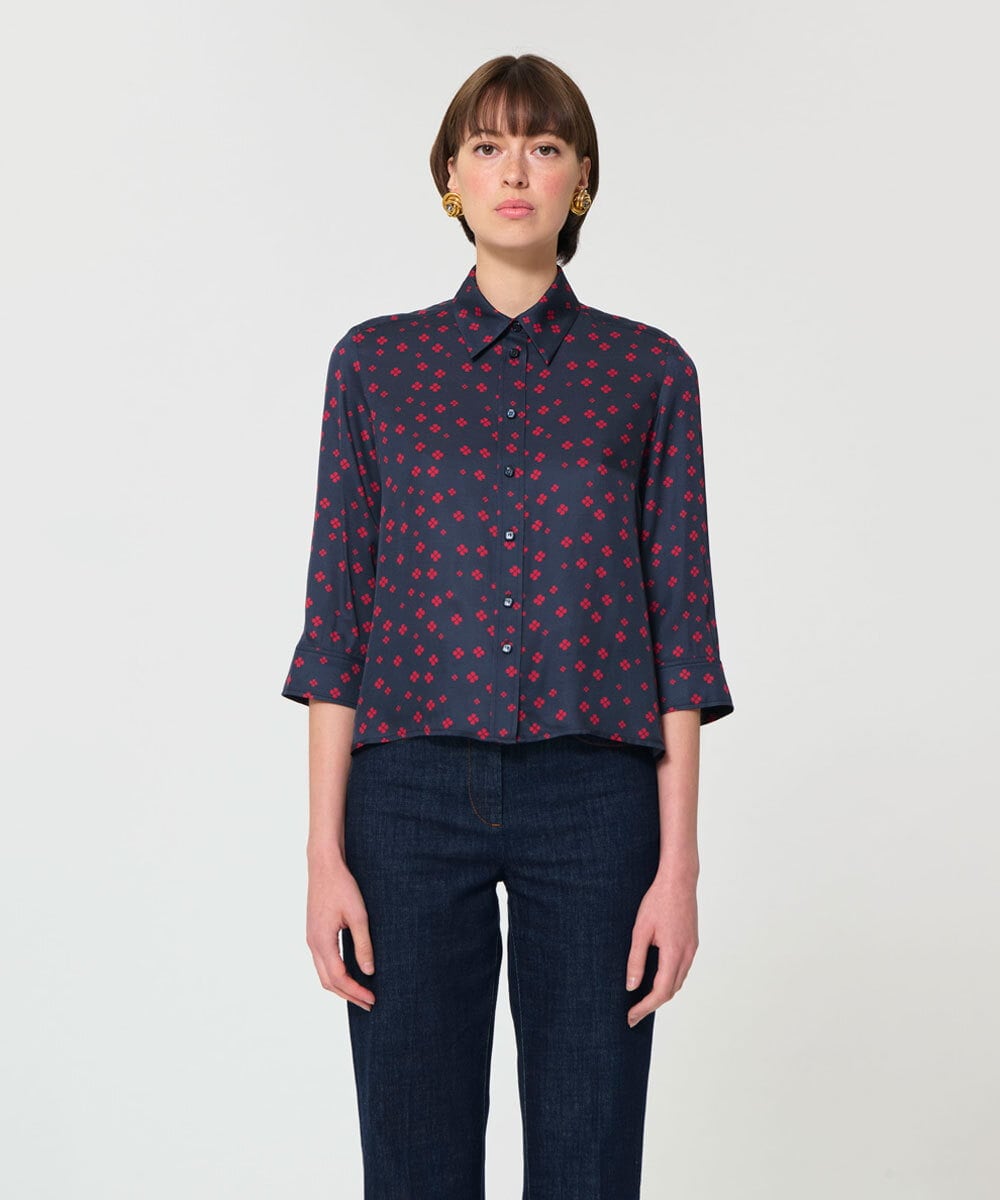 VZBGD08360 TARA JARMON(タラ ジャーモン) イレギュラークローバープリントブラウス ネイビーブルー