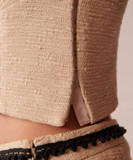 VZBGU03360 TARA JARMON(タラ ジャーモン) 【メディア着用】Slubbed tweed top ベージュ