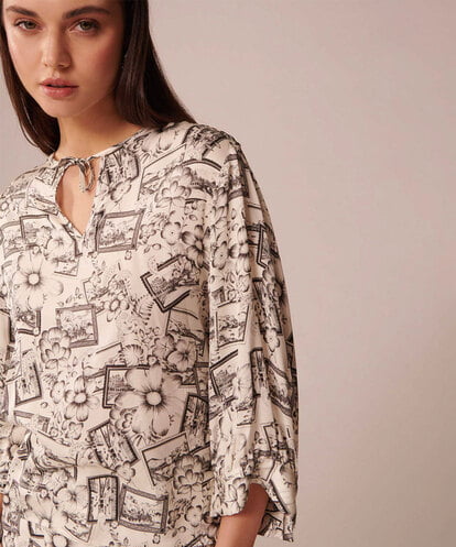 VZBGU08300  Cherie postcard blouse