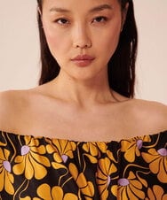 VZBGU53370 TARA JARMON(タラ ジャーモン) サンフラワープリントブラウス ブラック