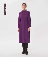 VZEAG14520 TARA JARMON(タラ ジャーモン) ツイストネックミディドレス パープル