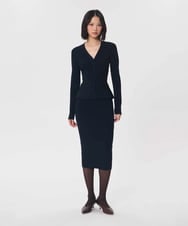 VZFAG23370 TARA JARMON(タラ ジャーモン) リブビスコースペプラムカーディガン ネイビーブルー