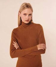 VZFAX08320 TARA JARMON(タラ ジャーモン) エクストラファインメリノタートルニット キャメル