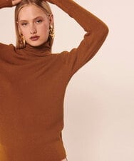 VZFAX08320 TARA JARMON(タラ ジャーモン) エクストラファインメリノタートルニット キャメル