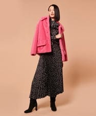 VZJAX06730 TARA JARMON(タラ ジャーモン) エコファージャケット ピンク