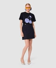 VZKGA09210 TARA JARMON(タラ ジャーモン) TARA CHERRY ジャージーTシャツ ミッドナイトブルー