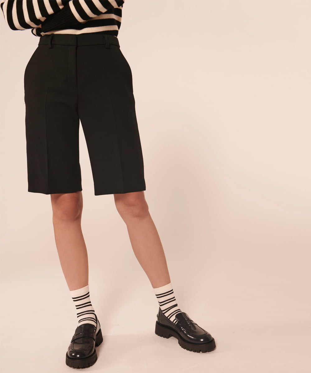 VZLAX12340 TARA JARMON(タラ ジャーモン) ギャバジンハーフパンツ ブラック