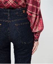 VZLGA03260 TARA JARMON(タラ ジャーモン) 【メディア着用】デニムパンツ ブラック