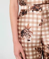 VZLGD38520 TARA JARMON(タラ ジャーモン) キャンバスフラワーズサテンパンツ ベージュ