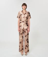 VZLGD38520 TARA JARMON(タラ ジャーモン) キャンバスフラワーズサテンパンツ ベージュ