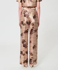 VZLGD38520 TARA JARMON(タラ ジャーモン) キャンバスフラワーズサテンパンツ ベージュ