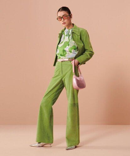 VZLGU13690  【ドラマ着用】Suede pants