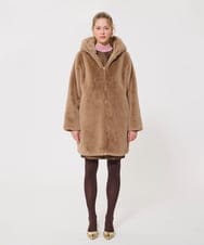 VZUAD14670 TARA JARMON(タラ ジャーモン) フェイクファーコート ベージュ