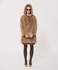 VZUAD14670 TARA JARMON(タラ ジャーモン) フェイクファーコート ベージュ