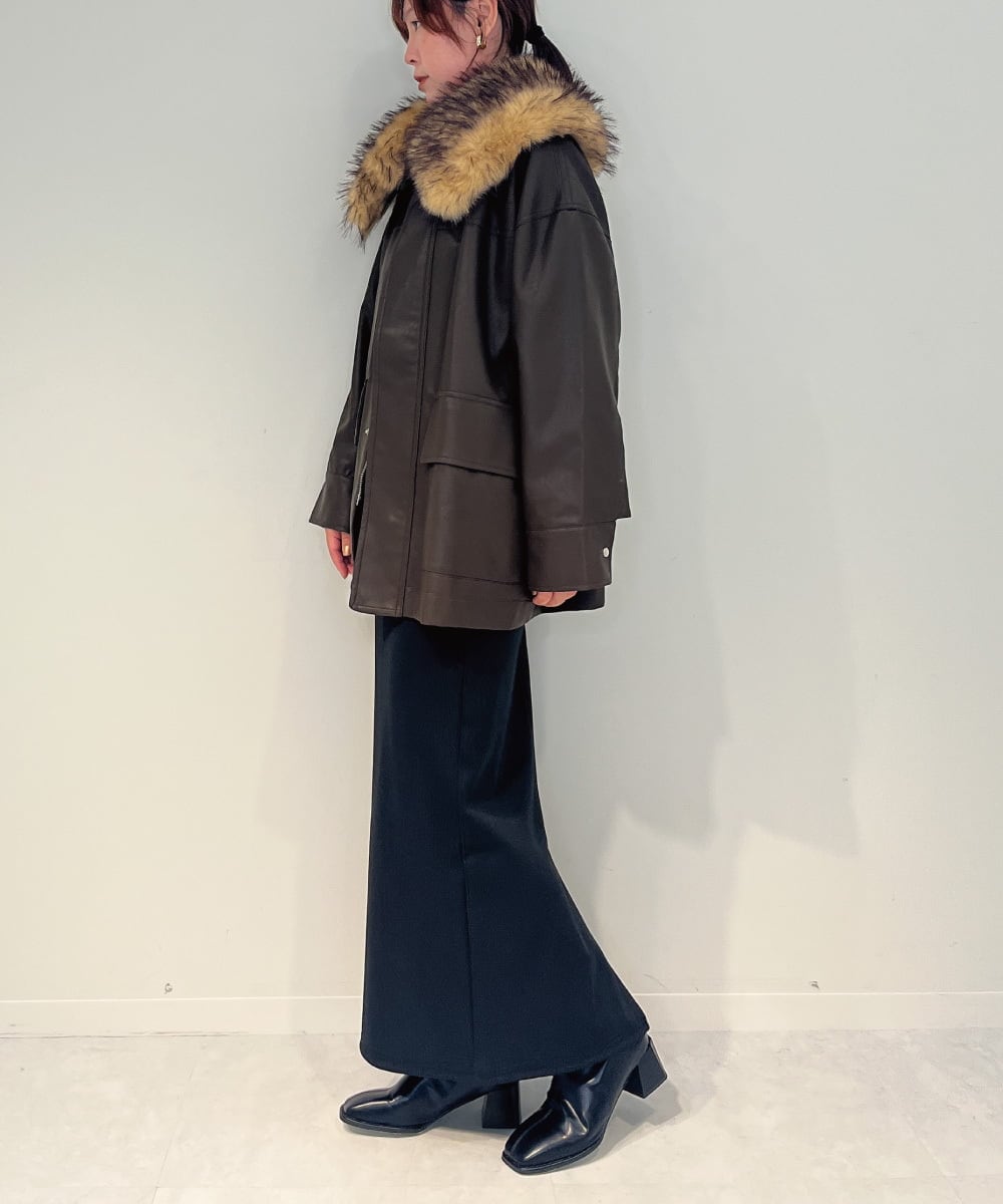 ZM3AE20078 al'aise modulation(アレーズモジュレーション) フェイクファー付け襟 ベージュ