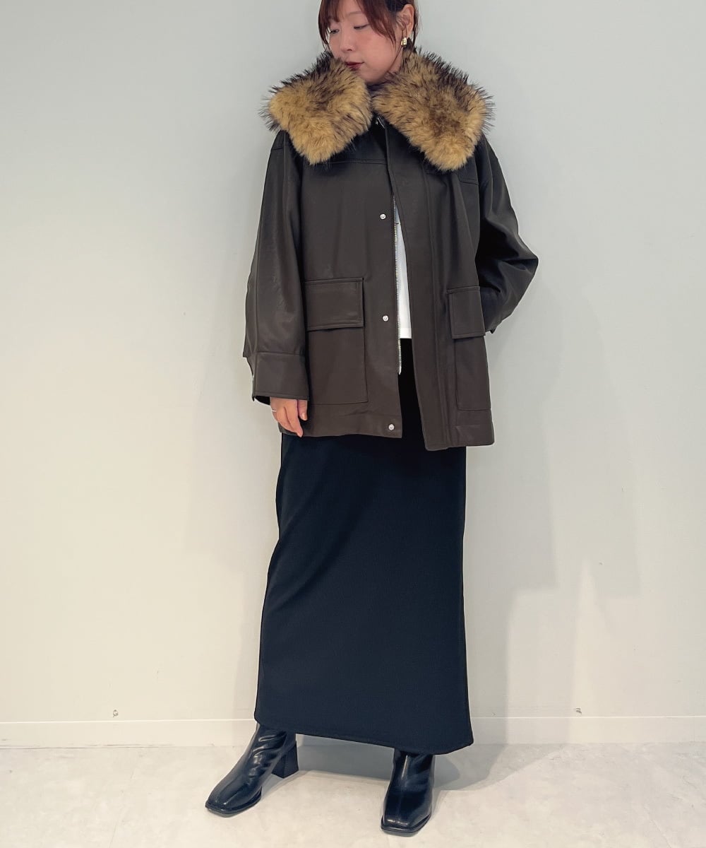 ZM3AE20078 al'aise modulation(アレーズモジュレーション) フェイクファー付け襟 ベージュ