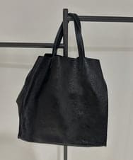 ZM5AE03180 al'aise modulation(アレーズモジュレーション) 【マルチウェイ/ポーチ付き】メタリックレザースクエアトートバッグ ブラック