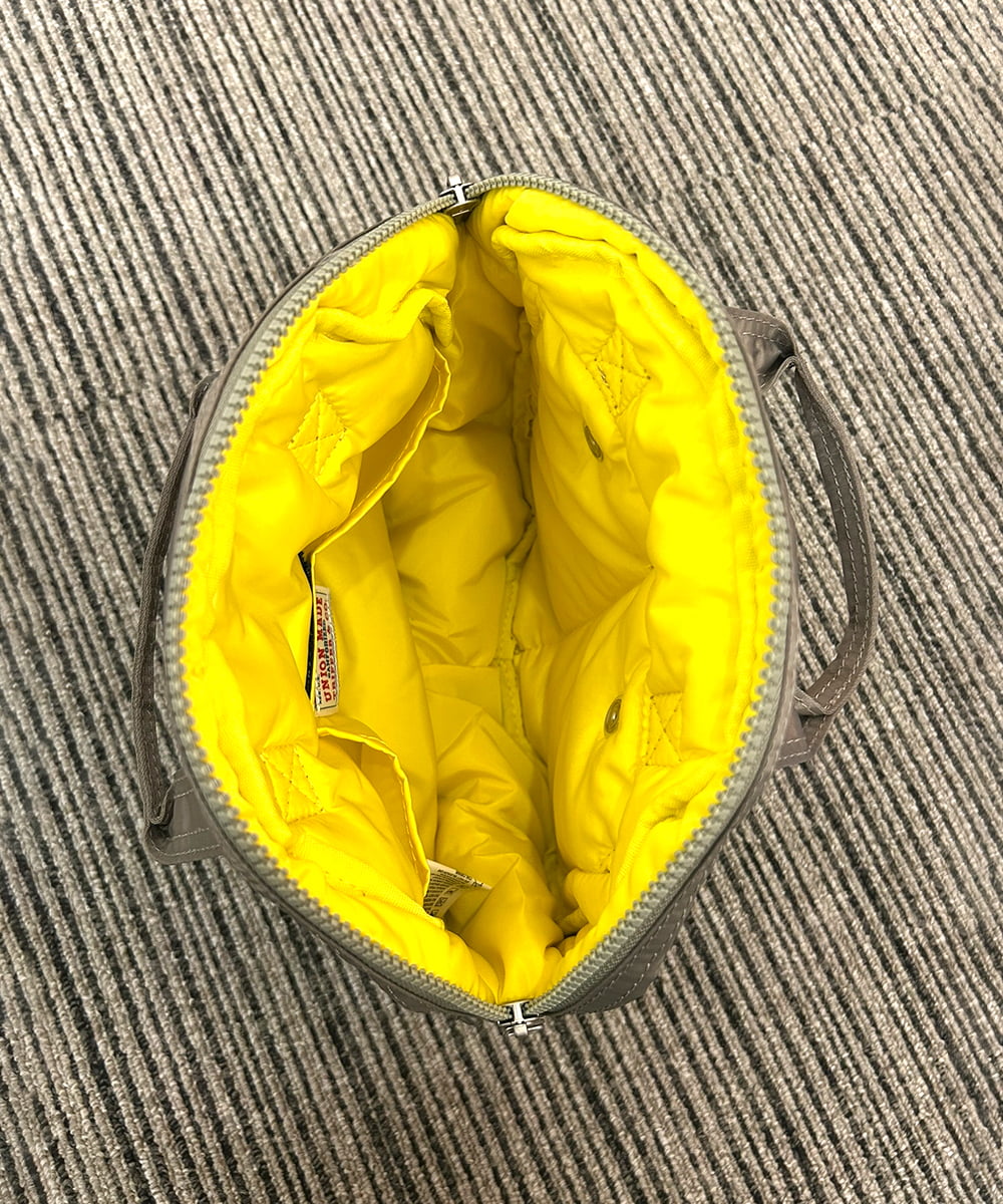 ZM5AE06090 al'aise modulation(アレーズモジュレーション) 【2WAY】ダブルポケットサークルハンドバッグ カーキ