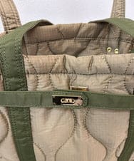 ZM5AE07090 al'aise modulation(アレーズモジュレーション) ウェーブキルティングベルトトートバッグ カーキ