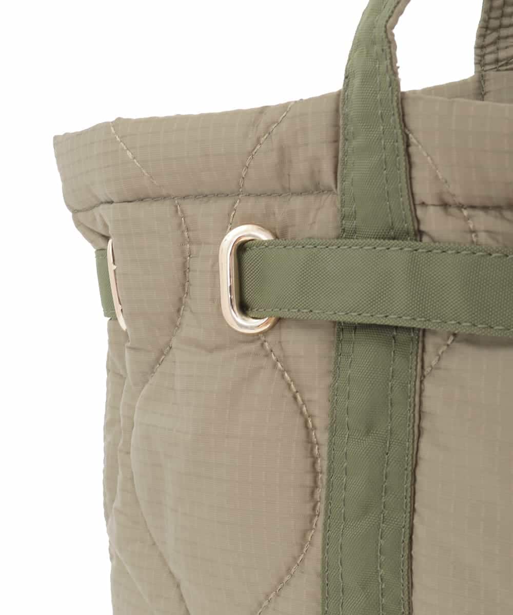 ZM5AE07090 al'aise modulation(アレーズモジュレーション) ウェーブキルティングベルトトートバッグ カーキ