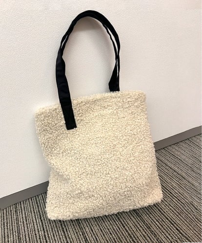 ZM5AE08079 al'aise modulation ボアスクエアトートバッグ