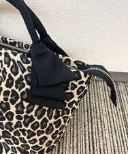 ZM5AE09085 al'aise modulation(アレーズモジュレーション) リボンハンドルレオパードトートバッグ ベージュ
