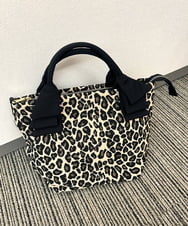 ZM5AE09085 al'aise modulation(アレーズモジュレーション) リボンハンドルレオパードトートバッグ ベージュ