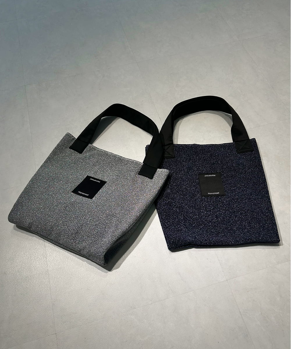 ZM5AE15050 al'aise modulation(アレーズモジュレーション) メタリックフラットスクエアトート シルバー