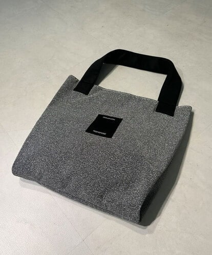 ZM5AE15050 al'aise modulation メタリックフラットスクエアトート