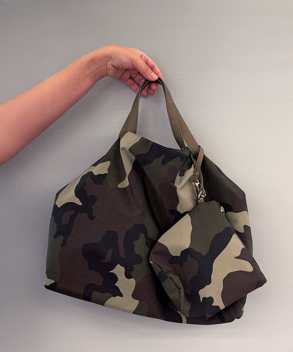 ZM5AE28049 al'aise modulation(アレーズモジュレーション) カモフラージュ柄BIGトートバッグ カーキ(カモフラージュ)