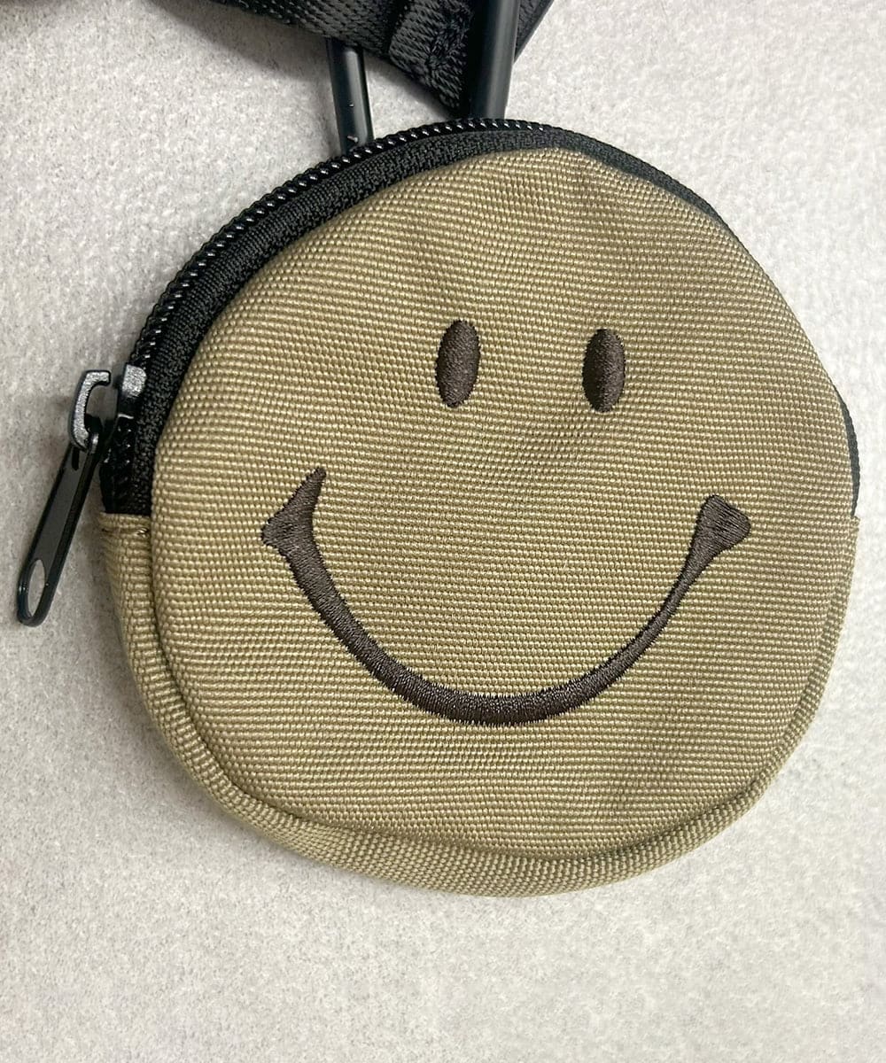 ZM5GB26060 al'aise modulation(アレーズモジュレーション) SMILEYポーチ付ボディバッグ ベージュ