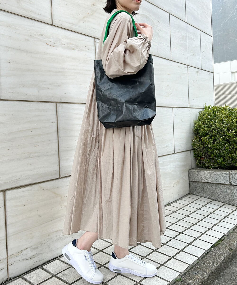 ZM5GT15042 al'aise modulation(アレーズモジュレーション) 【日本製】スリムトートバッグ グリーン