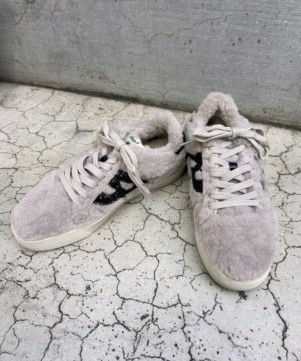 ZM6AE02330 al'aise modulation(アレーズモジュレーション) ファーデザインローカットスニーカー ブラック