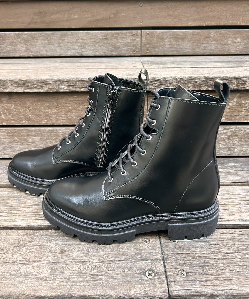 ZM6AE03208 al'aise modulation(アレーズモジュレーション) レースアップレザーブーツ ブラック