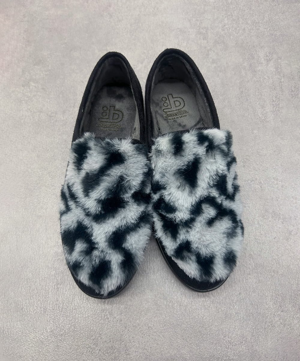 ZM6AE10100 al'aise modulation(アレーズモジュレーション) レオパードモノトーンファーデザインスリッポン ブラック