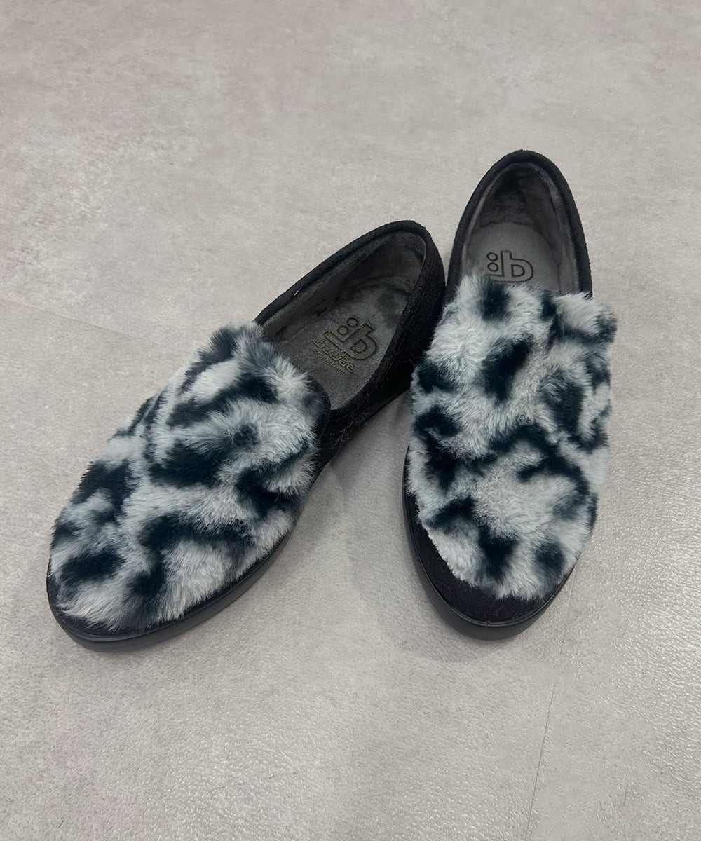 ZM6AE10100 al'aise modulation(アレーズモジュレーション) レオパードモノトーンファーデザインスリッポン ブラック