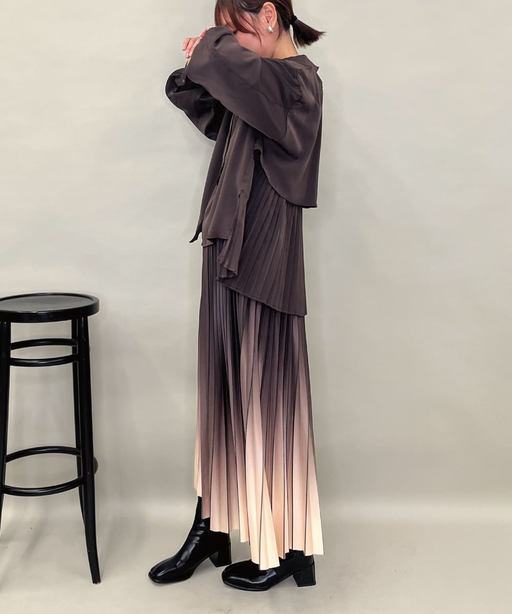 ZMBAE25128 al'aise modulation(アレーズモジュレーション) バックプリーツデザインブラウス ブラウン