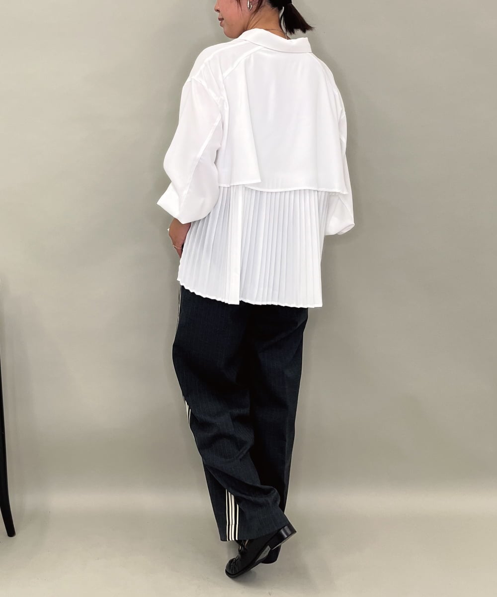 ZMBAE25128 al'aise modulation(アレーズモジュレーション) バックプリーツデザインブラウス ホワイト