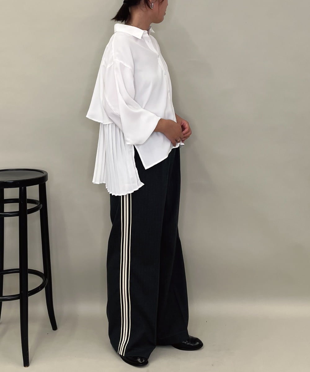 ZMBAE25128 al'aise modulation(アレーズモジュレーション) バックプリーツデザインブラウス ホワイト