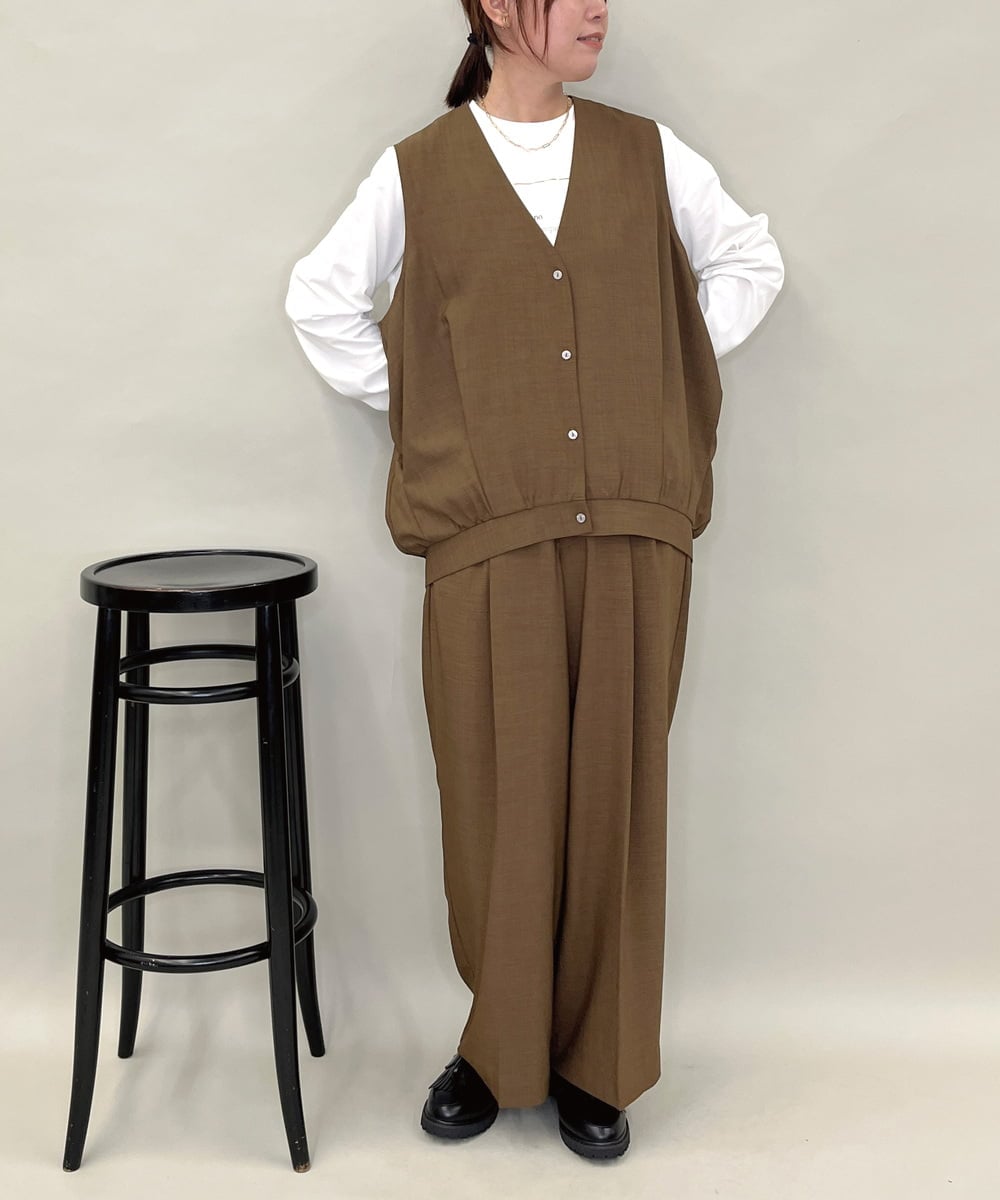 ZMBAE38150 al'aise modulation(アレーズモジュレーション) 【セットアップ対応】タックデザインボリュームシルエットベスト ブラウン