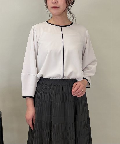 ZMBEE01099 al'aise modulation 【洗える】バイカラーパイピングシアーブラウス