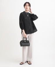 ZMBGB37158 al'aise modulation(アレーズモジュレーション) カットワークレースバルーン袖シャツ ブラック