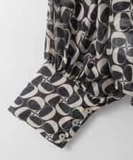 ZMBGE02098 al'aise modulation(アレーズモジュレーション) 【2WAY】ジオメトリックプリントボウタイブラウス ブラック