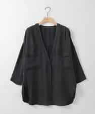 ZMBGE23169 al'aise modulation(アレーズモジュレーション) ドッキング Vネックブラウス ブラック