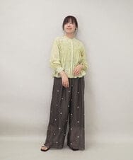 ZMBGE28120 al'aise modulation(アレーズモジュレーション) ノーカラーシャーリングブラウス イエロー