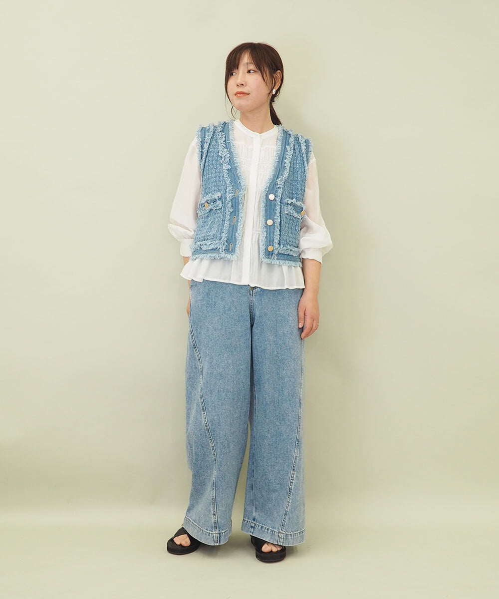 ZMBGE28120 al'aise modulation(アレーズモジュレーション) ノーカラーシャーリングブラウス ホワイト